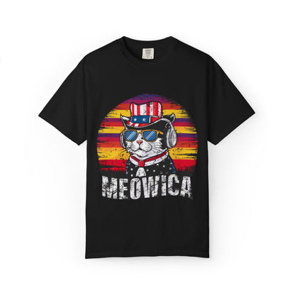Meowica Patriotic Cat Unisex T-Shirt – Retro USA Flag