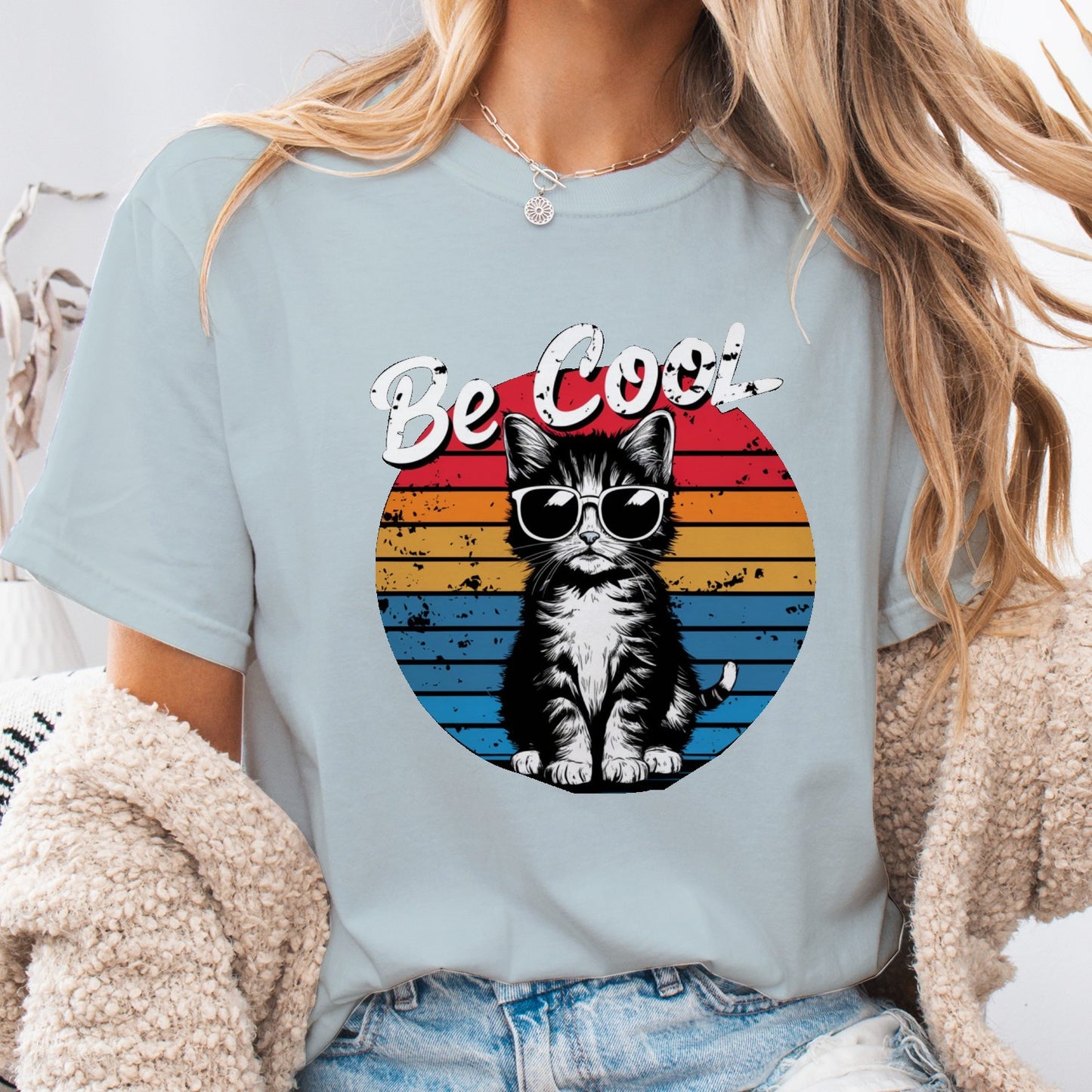 Be Cool Retro Cat Unisex T-Shirt – Vintage 80s Style Graphic Tee for Cat Lovers
