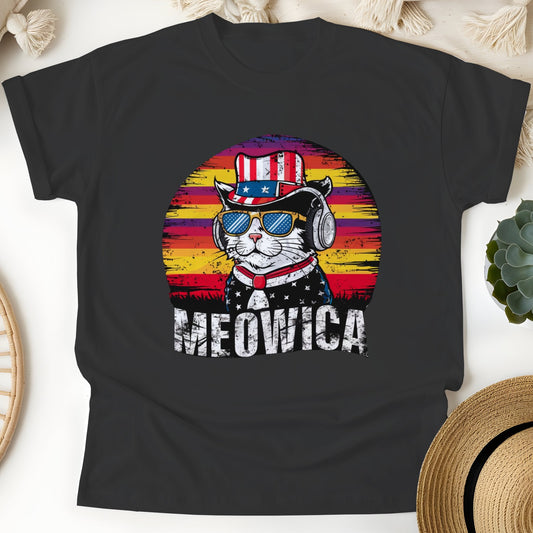 Meowica Patriotic Cat Unisex T-Shirt – Retro USA Flag