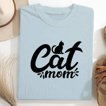 Cat Mom Women T-Shirt – Cute Minimal Cat Lover Tee