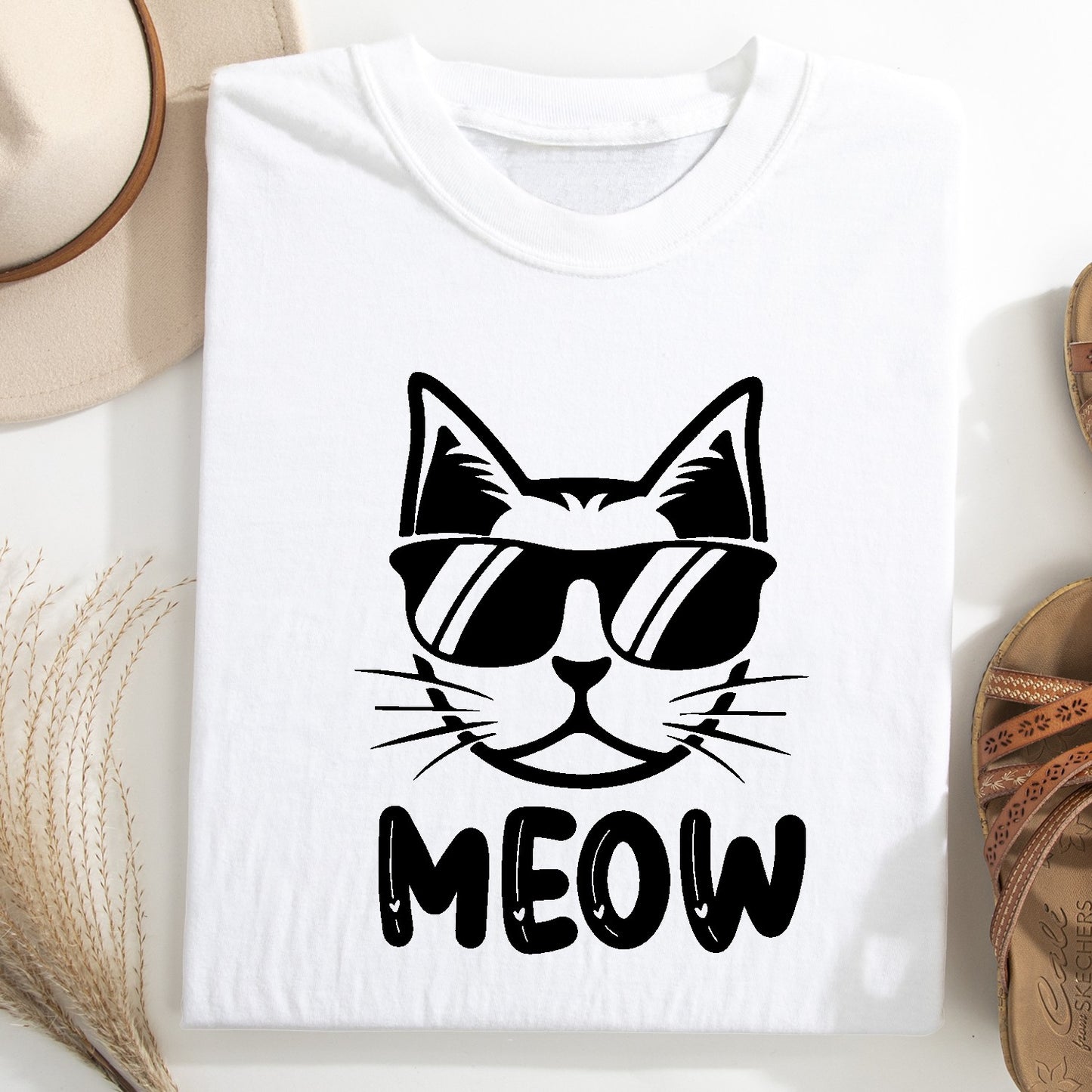 Cool Cat MEOW Unisex T-Shirt – Funny Minimal Cat Lover Tee