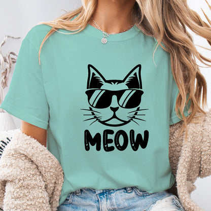 Cool Cat MEOW Unisex T-Shirt – Funny Minimal Cat Lover Tee